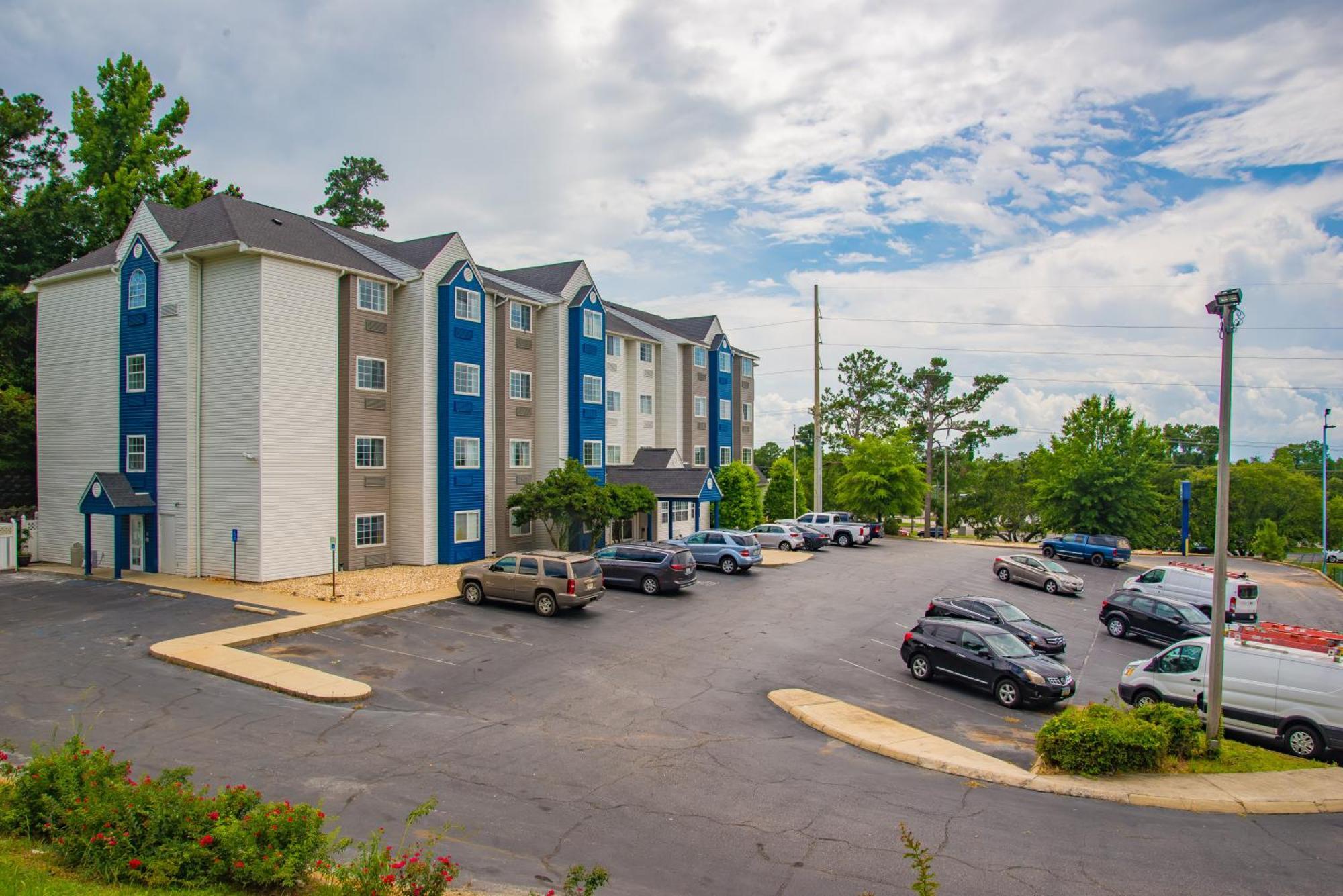 Microtel Inn & Suites By Wyndham Daphne Exterior foto